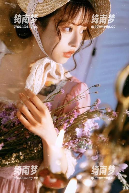 Kitkat Cosplay香草精致写真作品合集，带来浪漫与清新的视觉享受图片